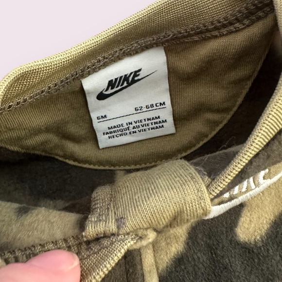 Nike Baby Set Of Three Footies - Gray, Camouflage, and Cream Size 6 Months - Picture 9 of 14